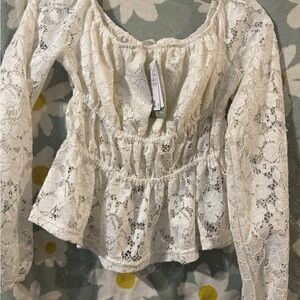 H&M Cream Lace Peasant Top